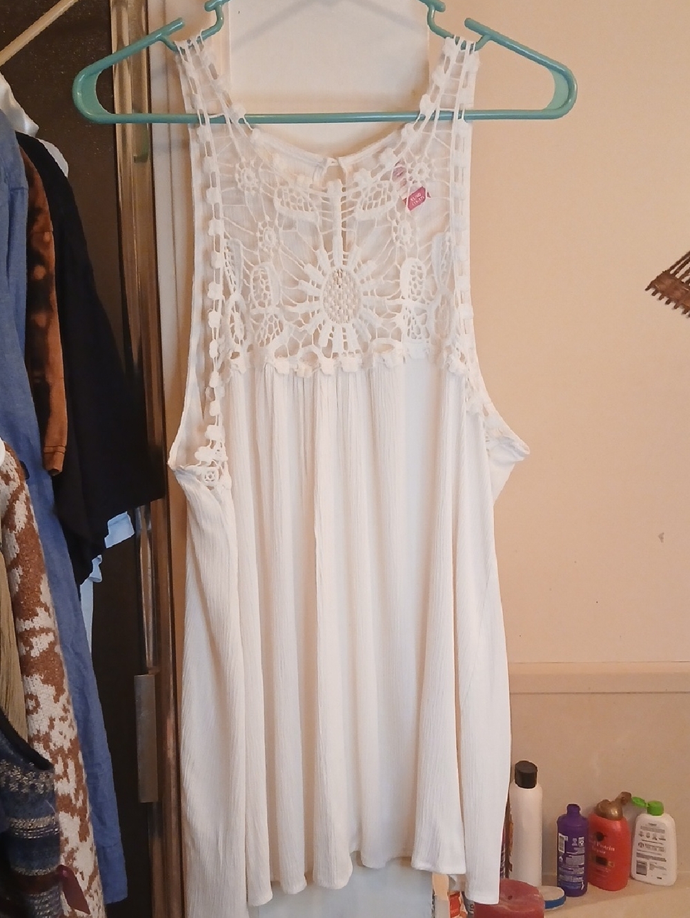 Boho Crochet Yoke Sleeveless Blouse - White, Sz.XL